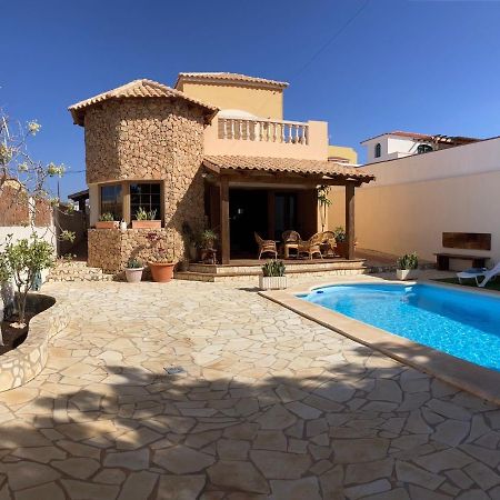Villa Ingrid. Piscina Exterior. Las Playas Экстерьер фото